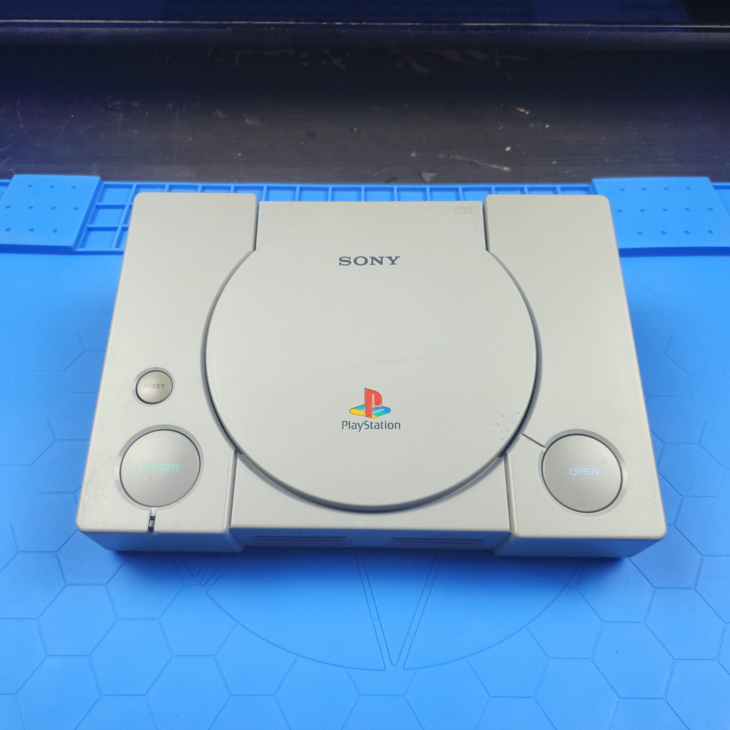 PlayStation 1 System Bundle - Image 2