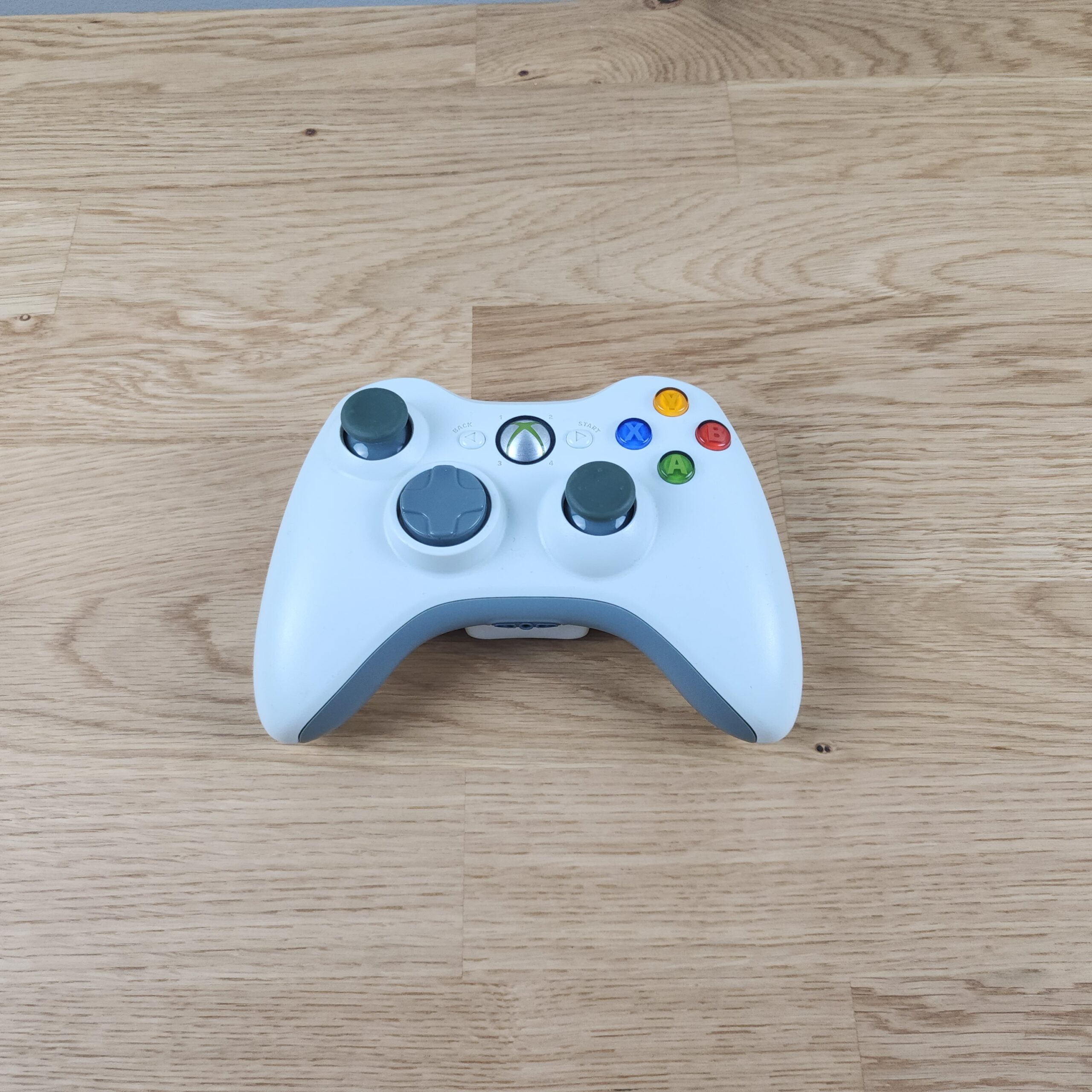 Microsoft Xbox 360 Console 20GB - 500GB Bundle - Image 9