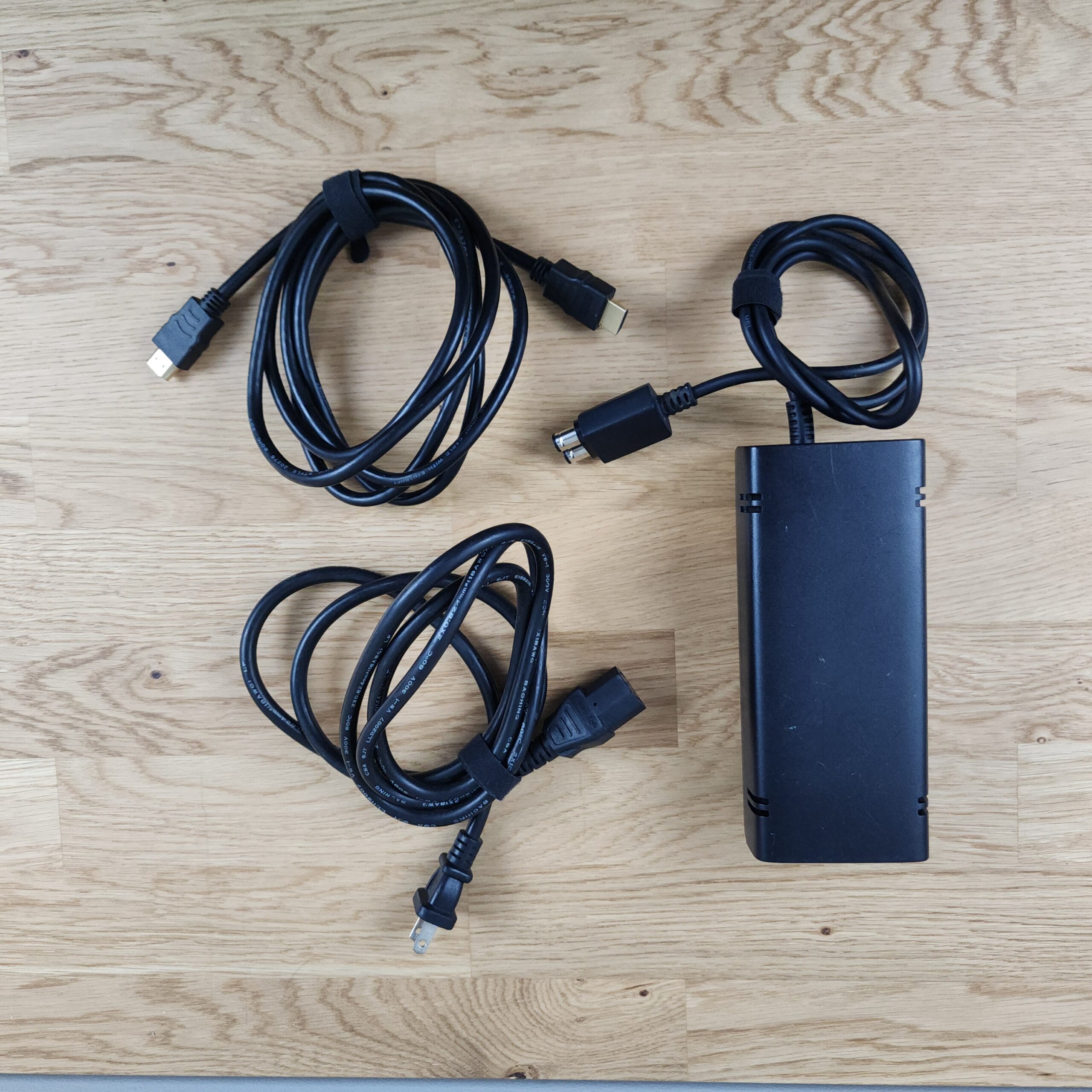 Microsoft Xbox 360 E Console 250GB - 500GB Bundle - Image 9