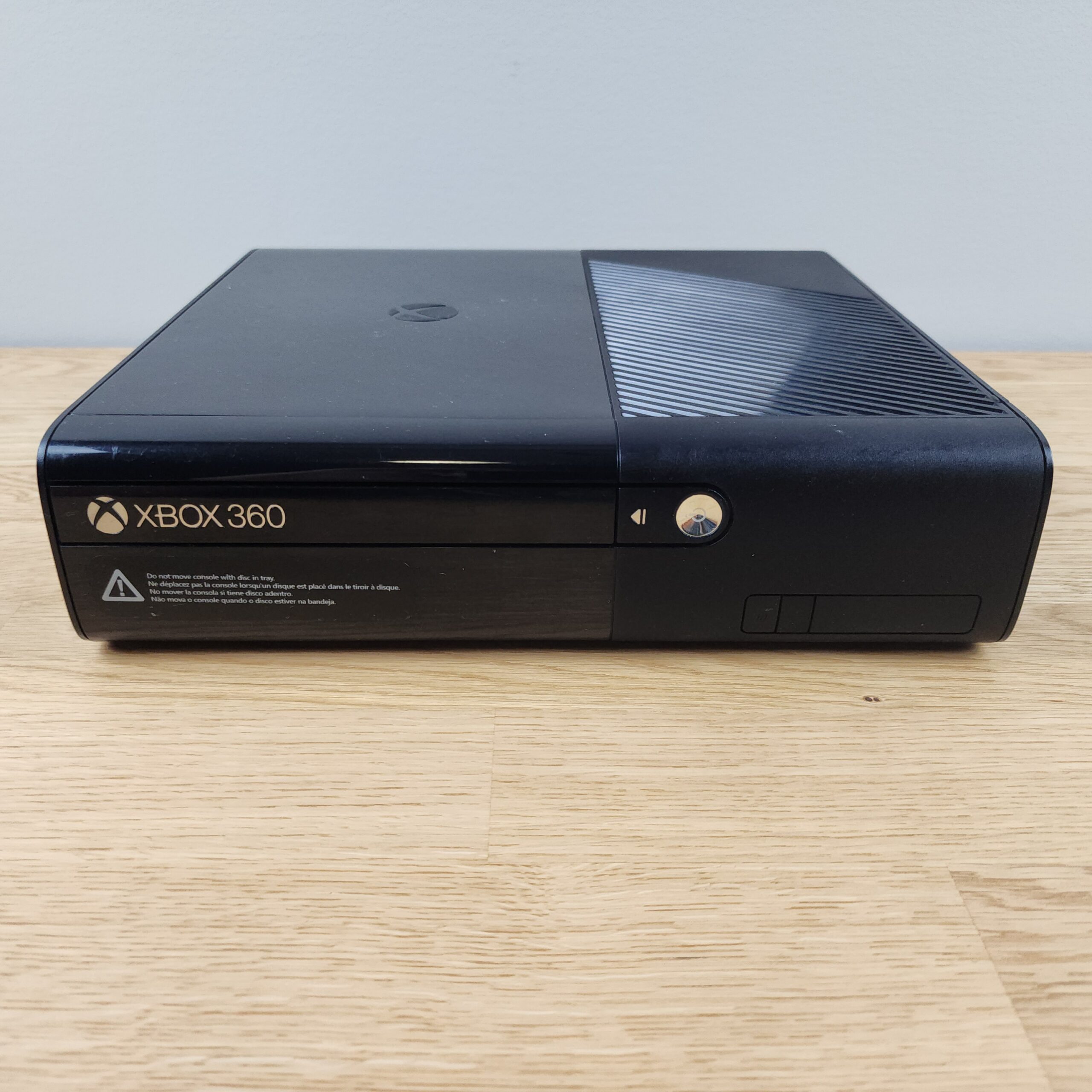 Microsoft Xbox 360 E Console 250GB - 500GB Bundle - Image 2