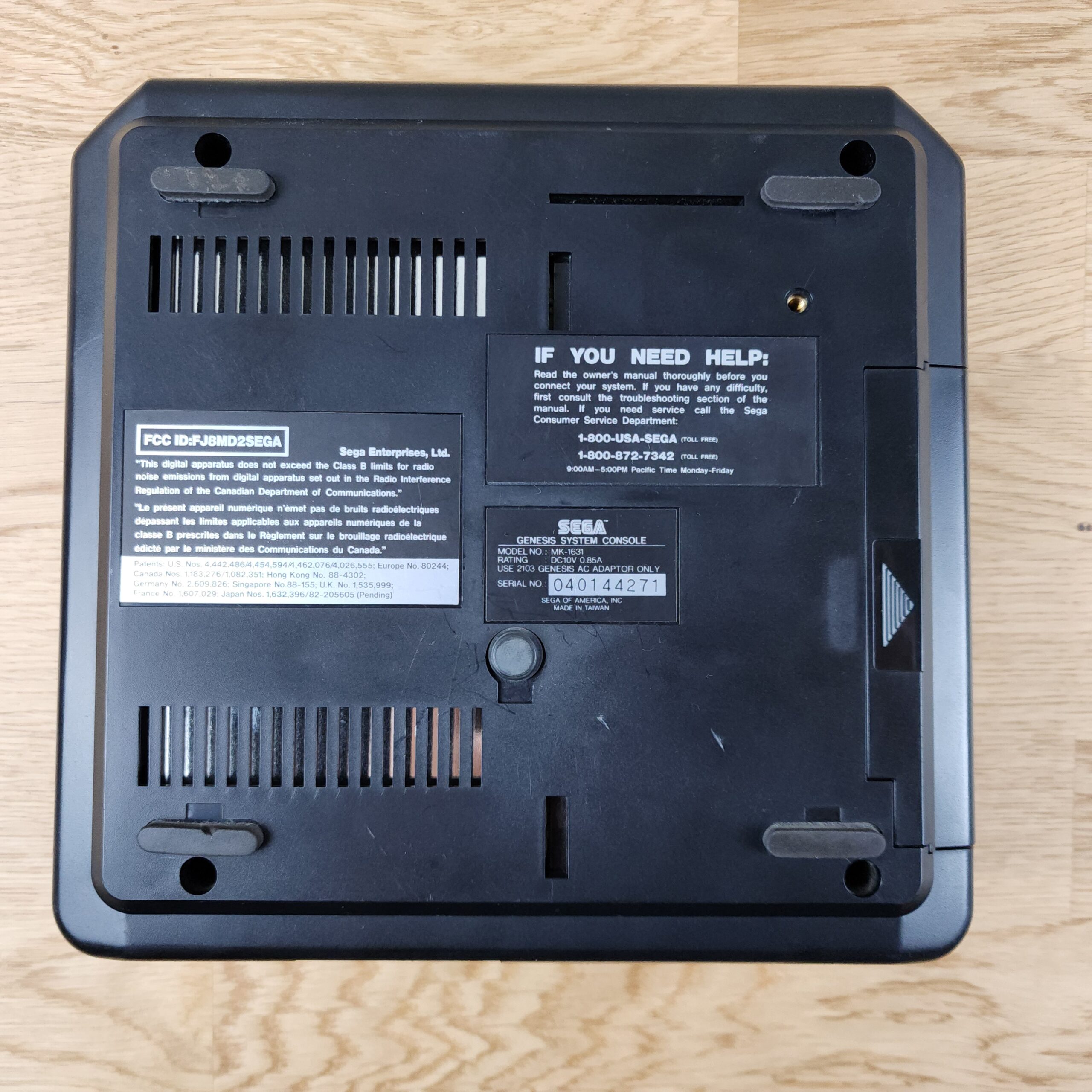 Sega Genesis Console Bundle (MK-1631) - Image 4