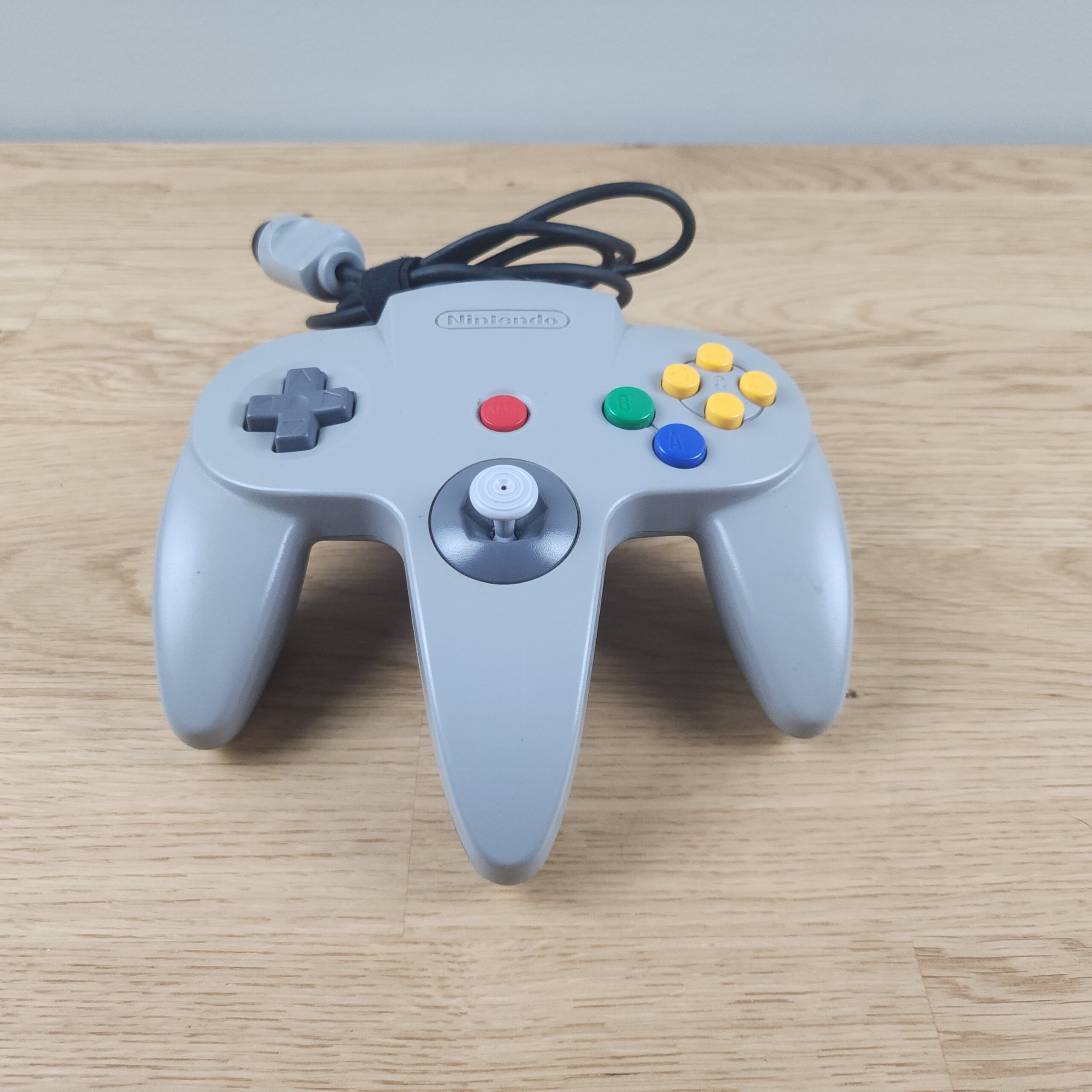 Nintendo 64 Console Bundle (NUS-001) - Image 9