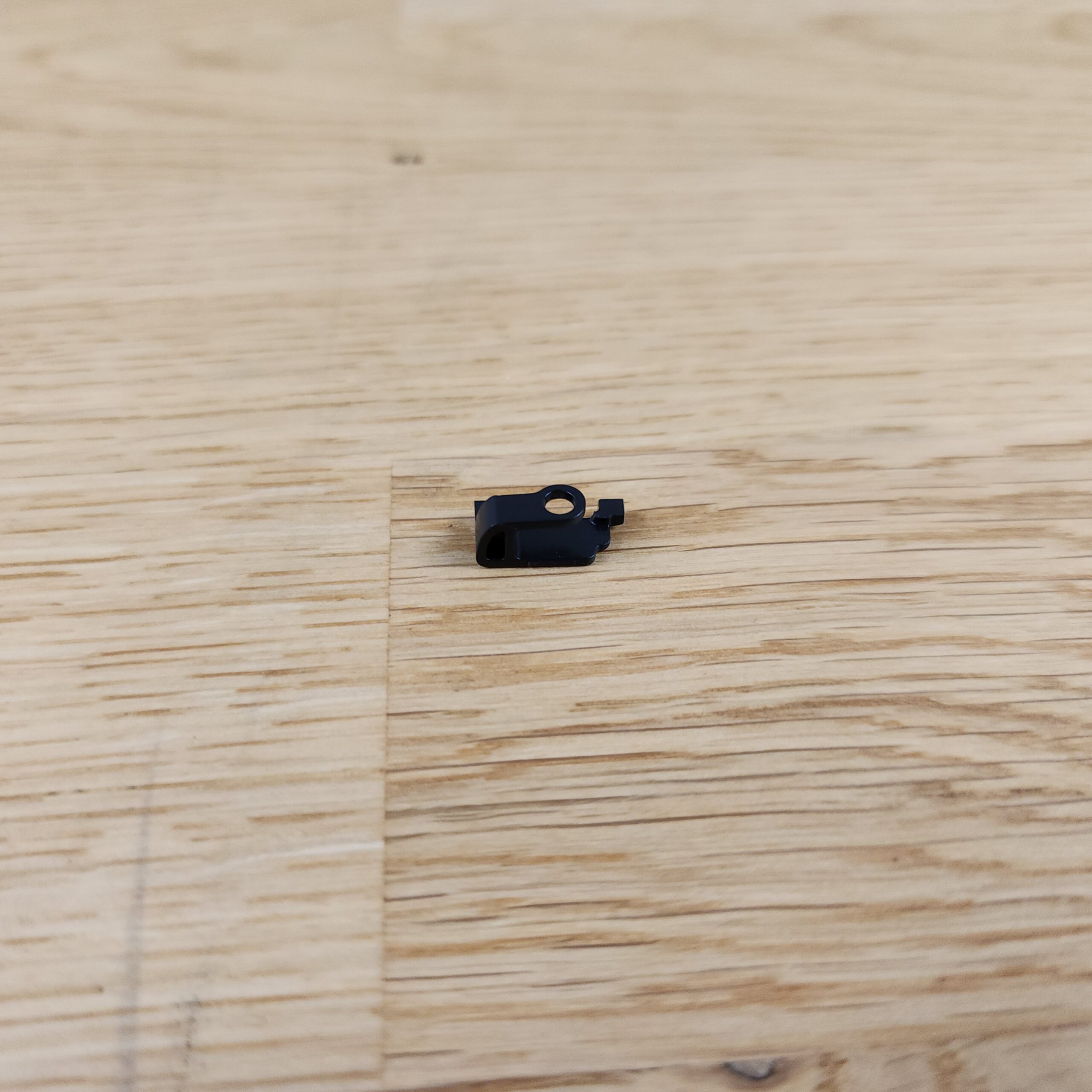 Macbook Pro A1278 EMC2351 Replacement AirPort Antenna Clip