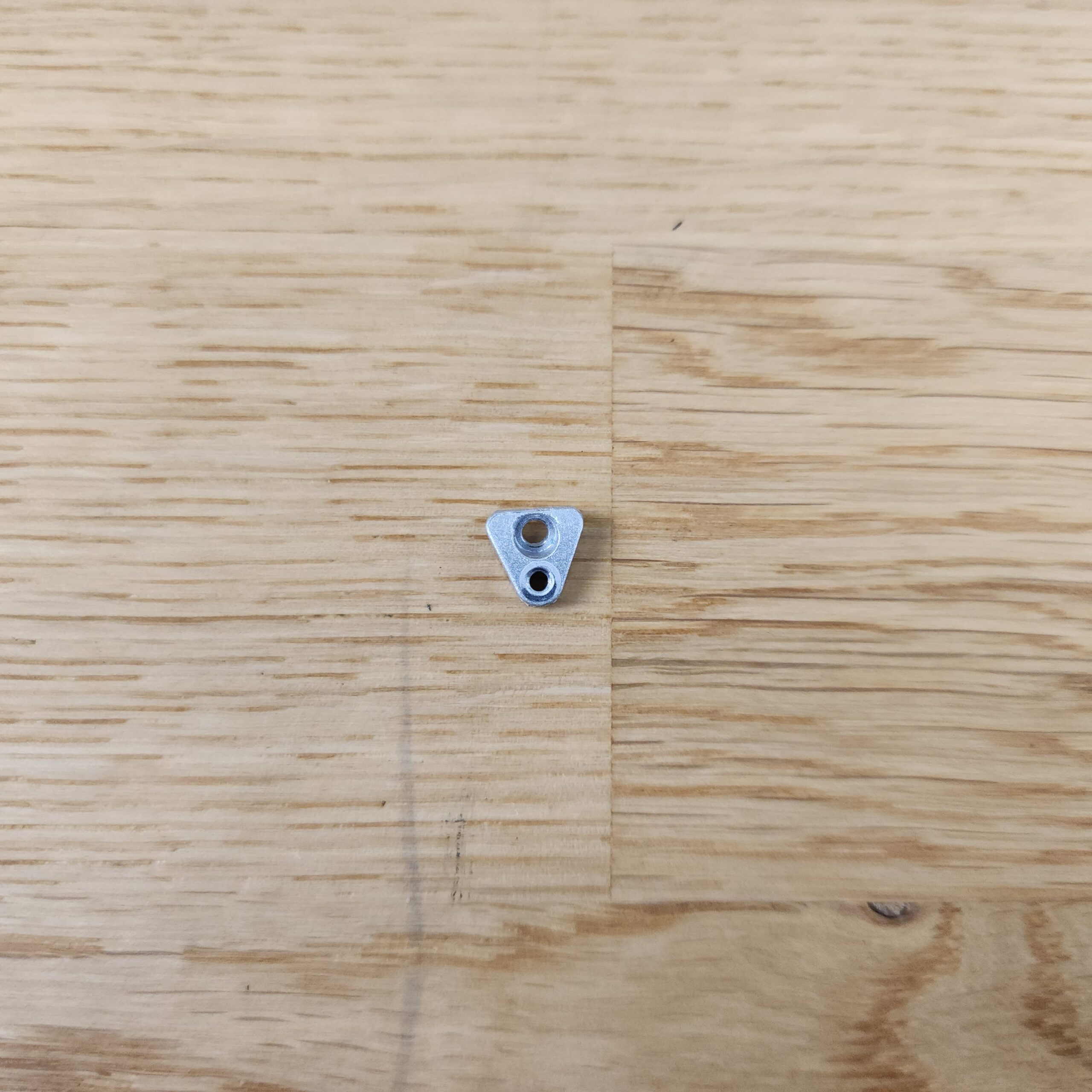 Macbook Pro A1278 EMC2351 Replacement Bottom Case Screw Bracket (922-9064)