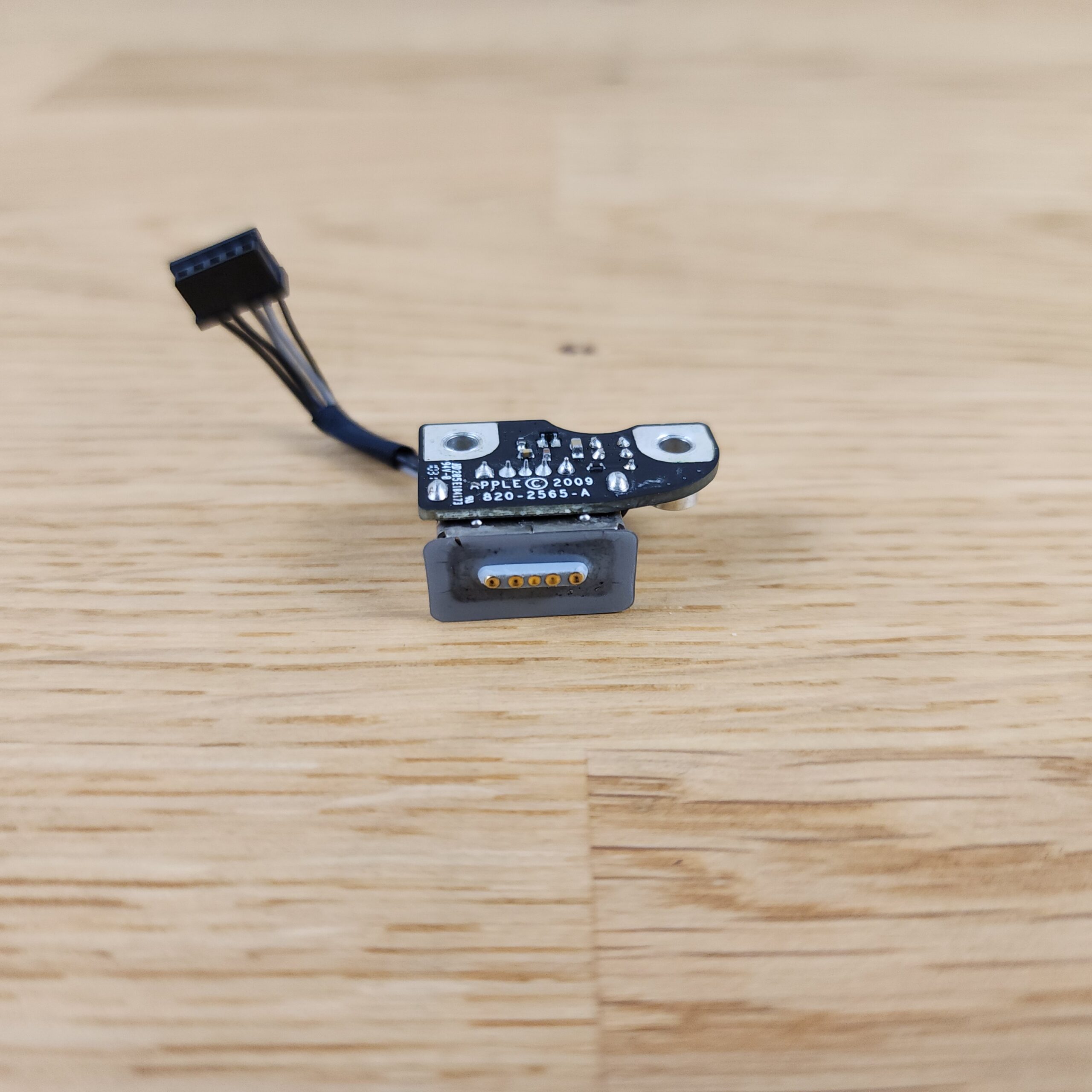 Macbook Pro A1278 EMC2351 Replacement MagSafe Board w/ Cable (514-0609) - Image 3