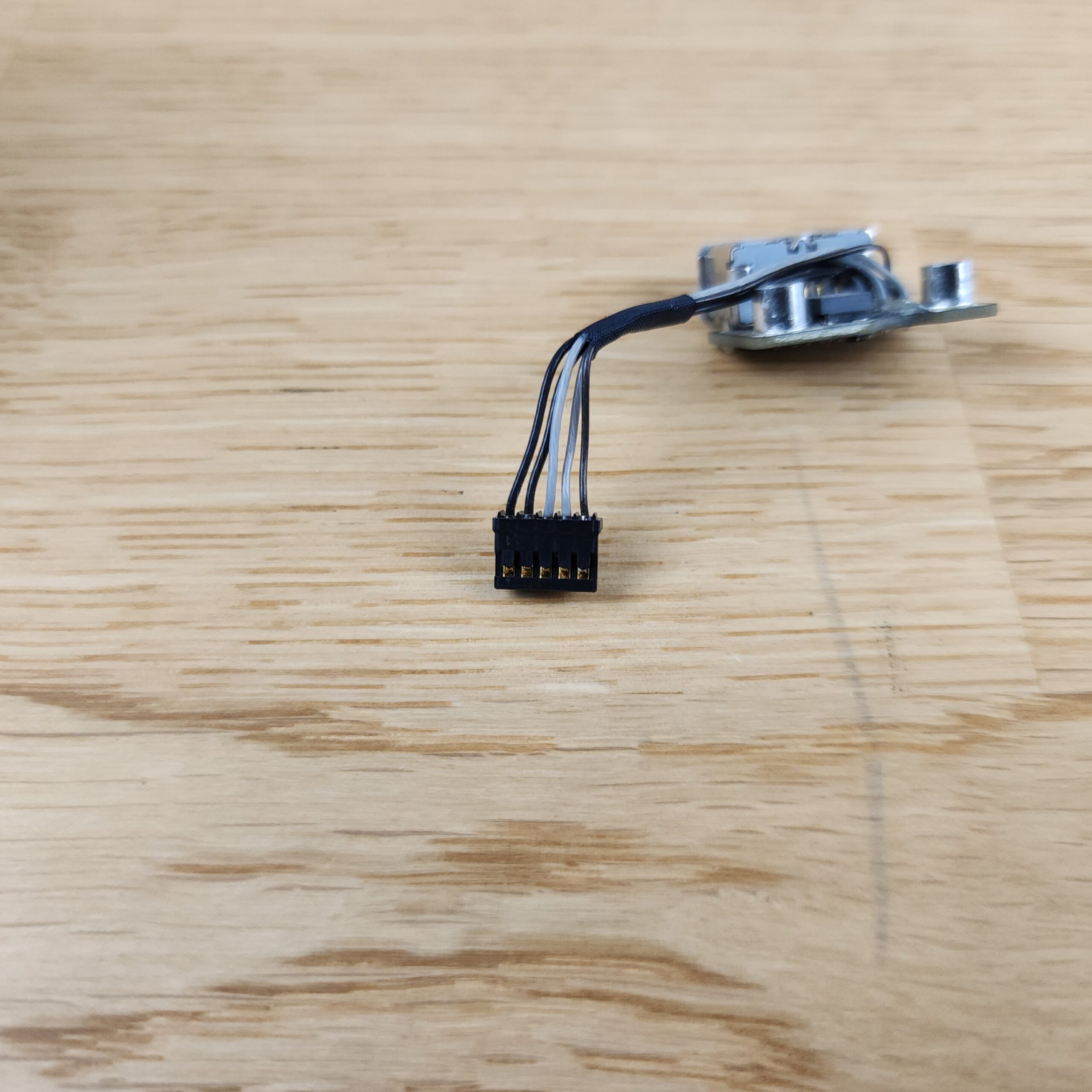 Macbook Pro A1278 EMC2351 Replacement MagSafe Board w/ Cable (514-0609) - Image 4